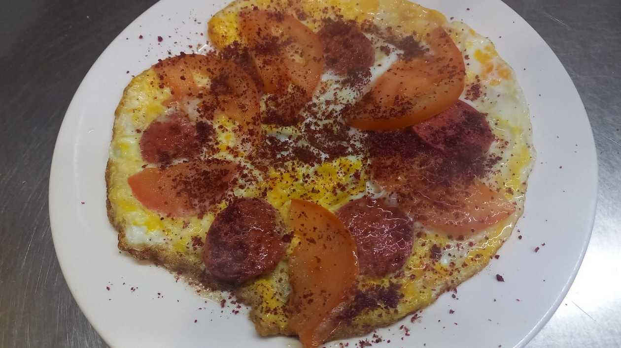 Omelet Sujuk Chicken