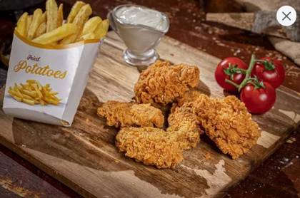 8 aripioare+cartofi+2 sosuri