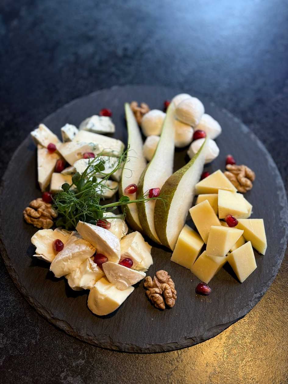 Сирна тарілка