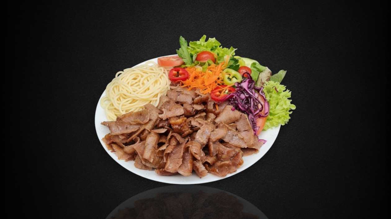 Kebab plate with noodles