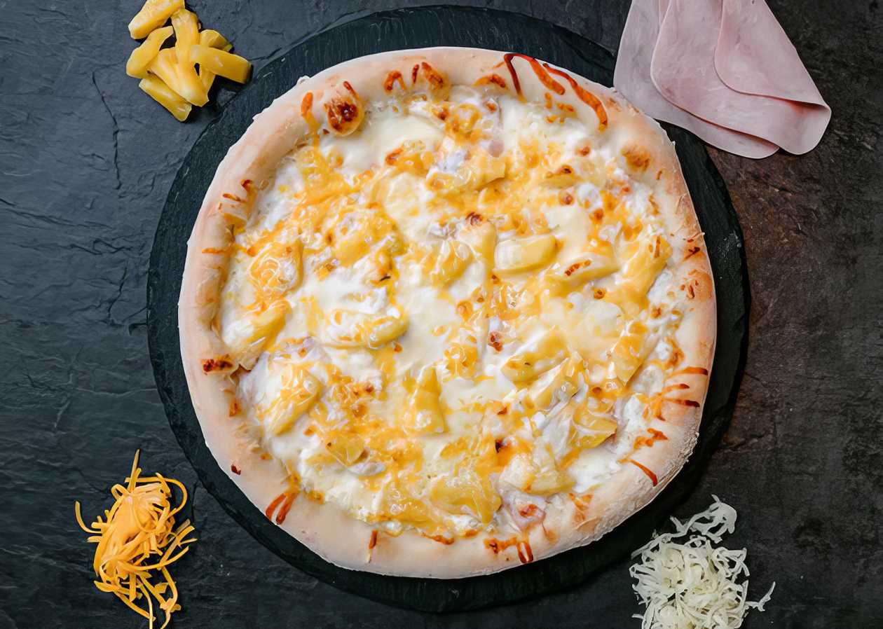 Malá Triple Cheese Hawaii