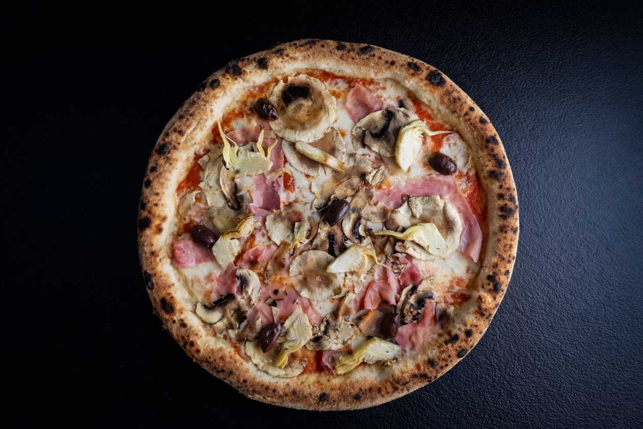 Capriciosa Pizza