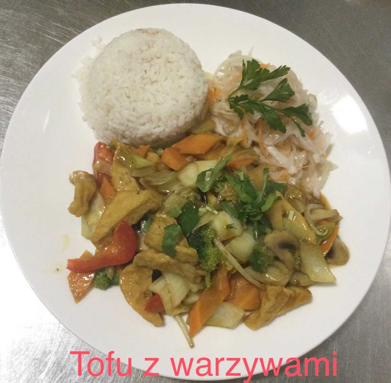 Tofu smażone z Brokułami i Warzywami