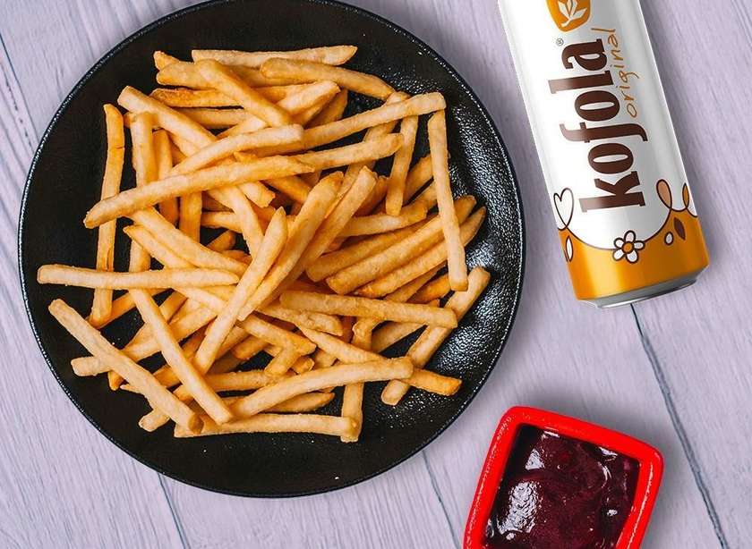 BBQ omáčka, hranolky, kofola