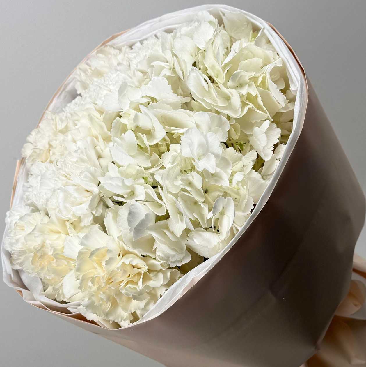 Первый Поцелуй