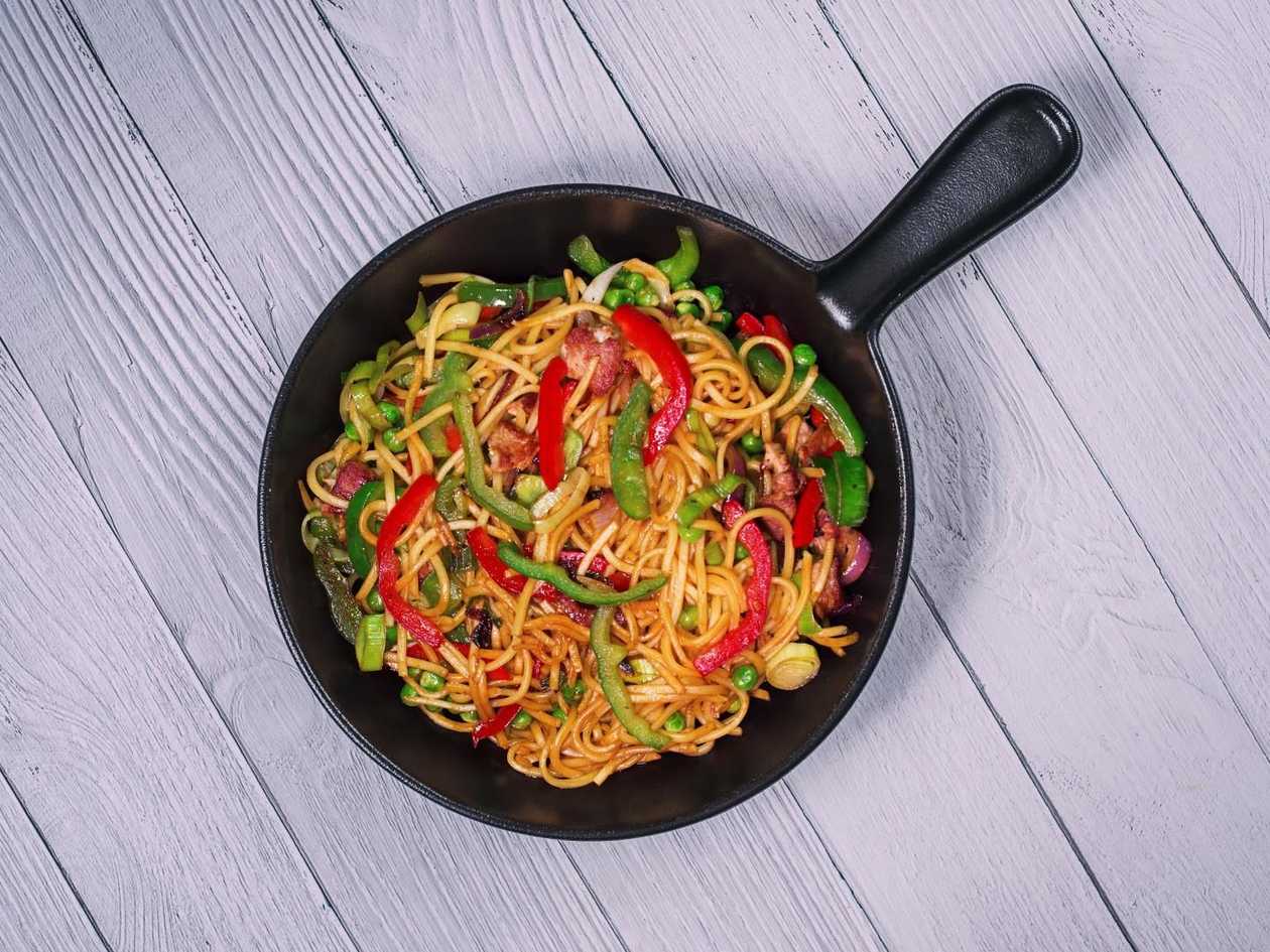 2 - nudle pálivé vepřové