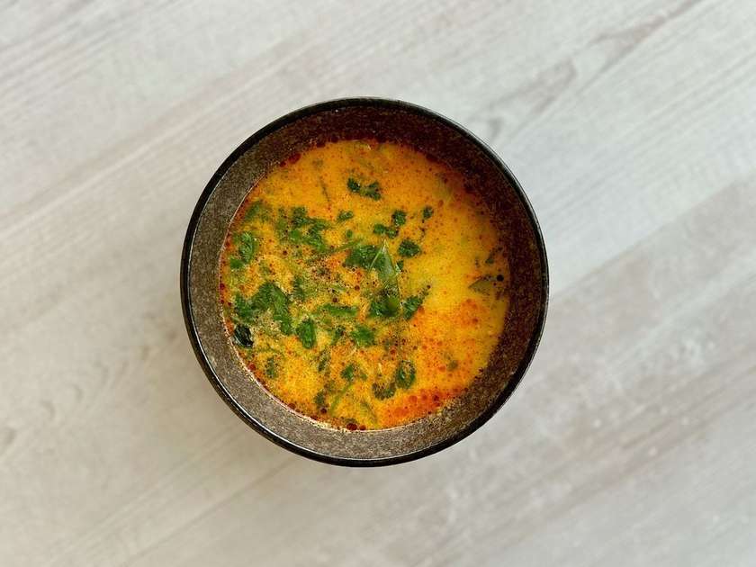 thajská krevetová polévka