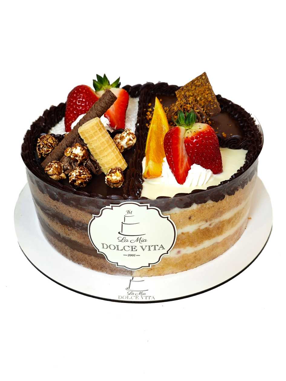 ტორტი ასორტი 18 ნაჭრიანი