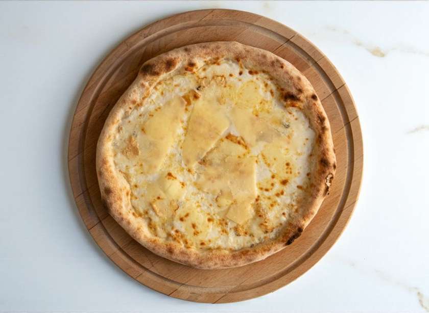 Quattro Formaggi 40cm