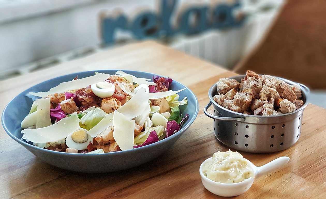 Salata Caesar