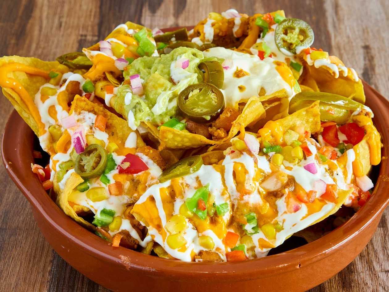 Sýrové nachos chilli con carne