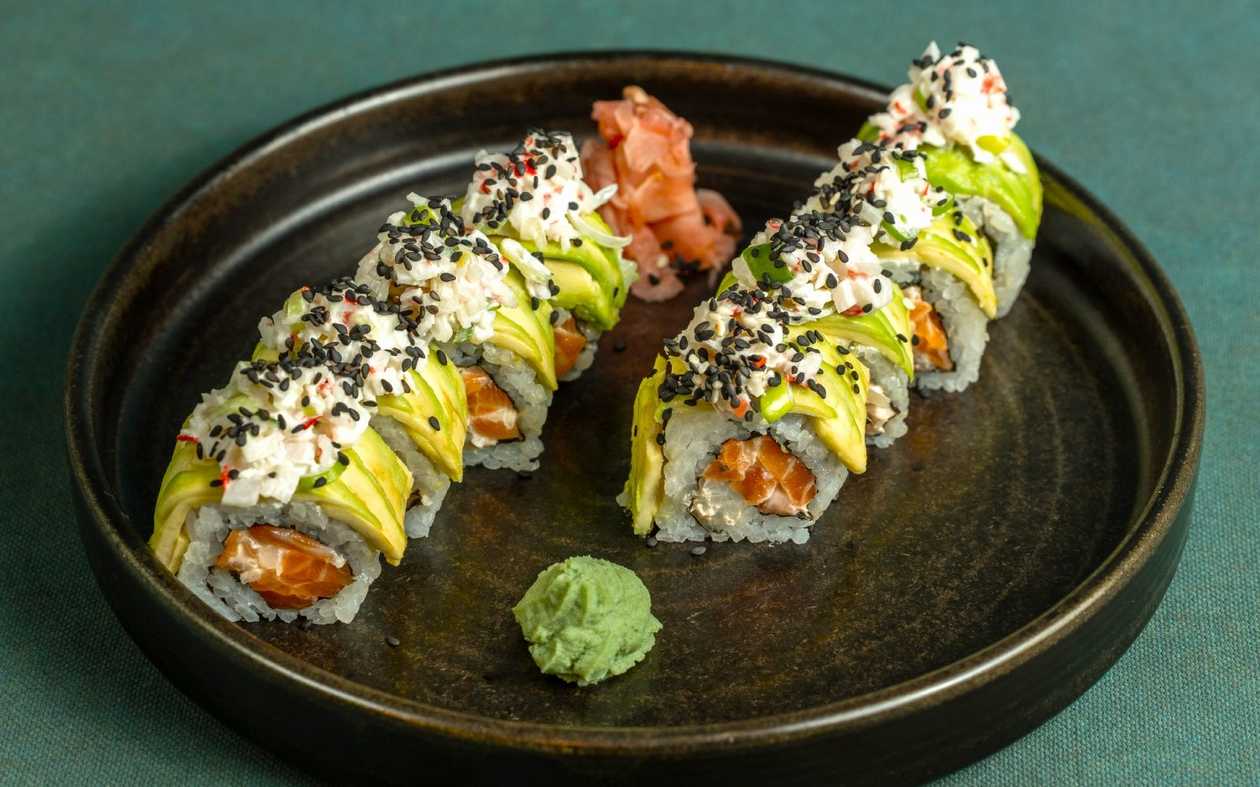 Salmon Avocado Roll