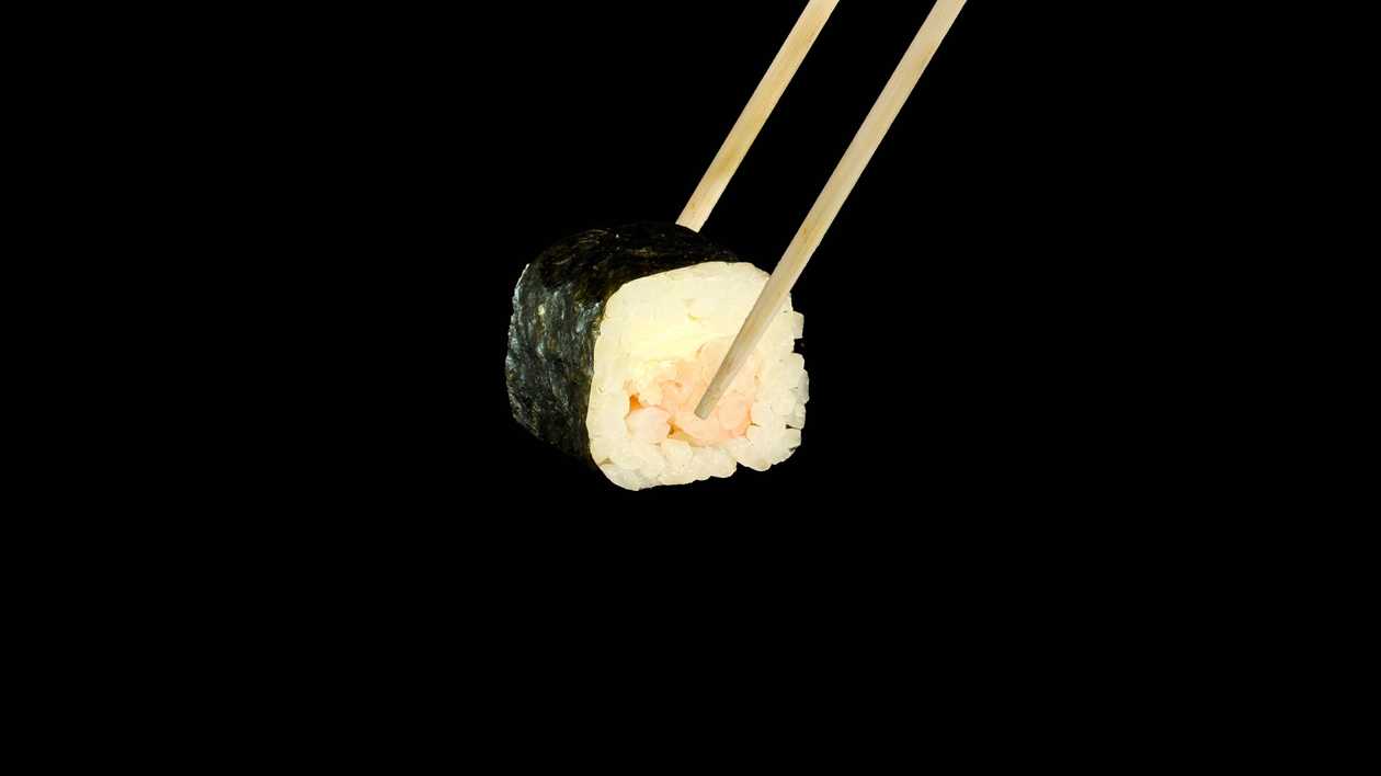 Hosomaki ar garneli un krēmsieru