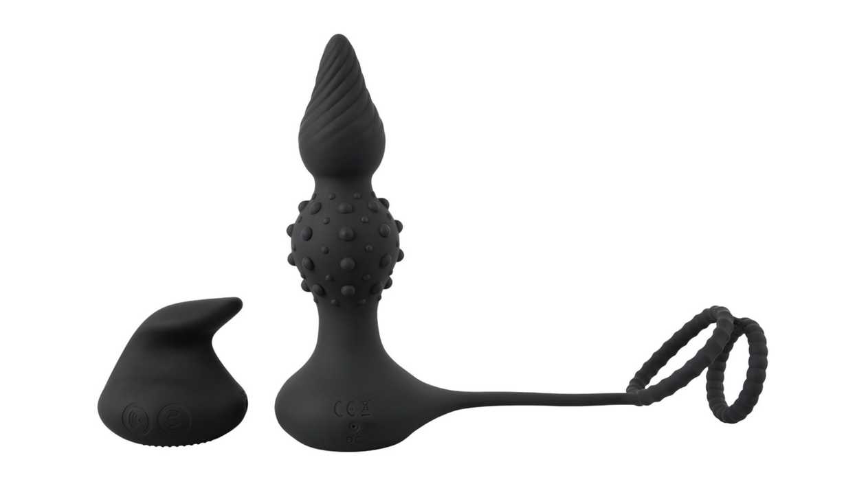 REBEL RC Butt Plug with Cock & Ball Rings - Vibračný análny kolík s krúžkami
