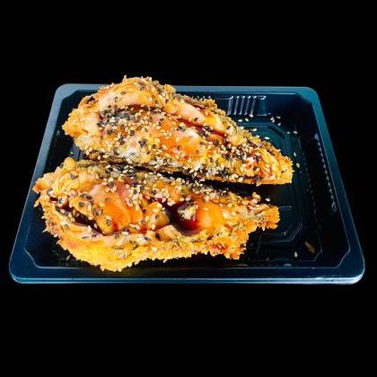 Salmon Temaki with Fried Cheese (NEW)