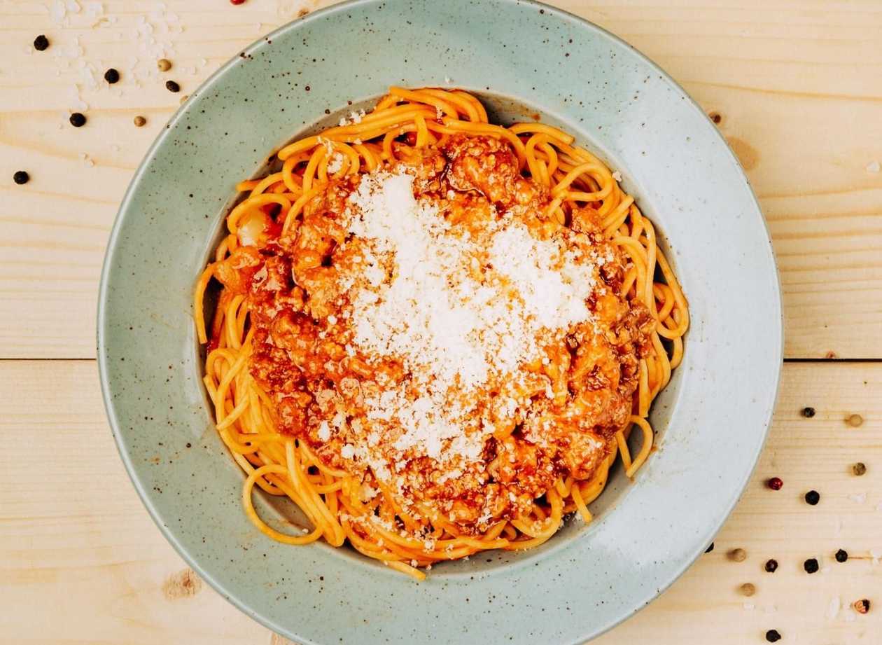 Homemade spaghetti Bolognese 350 g