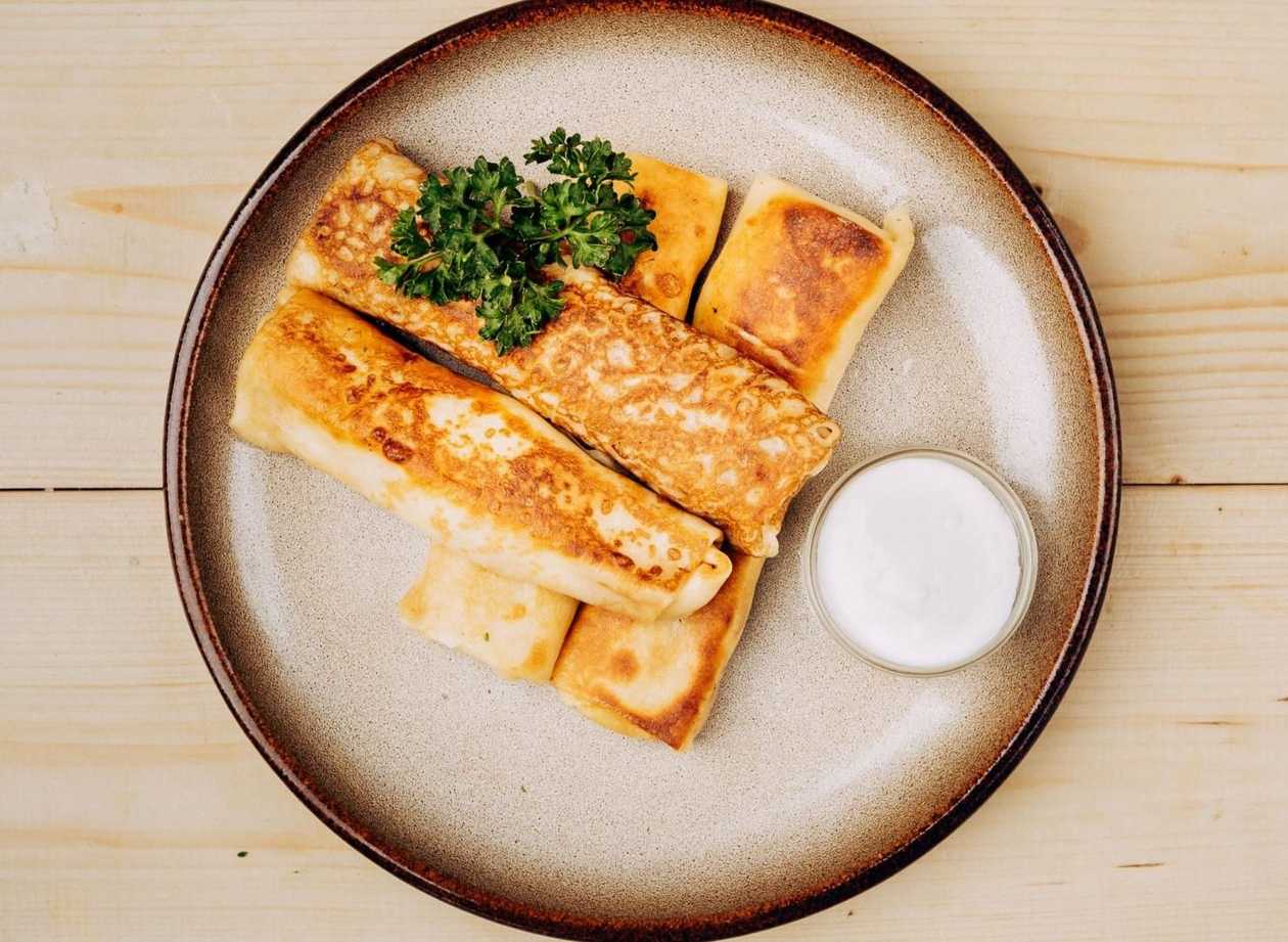 Pancakes with beef 4s