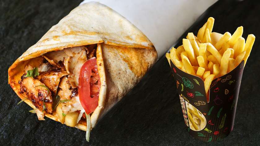 Combo 3 persoane 2 bucăți x Shaorma de pui la lipie+Adana kebab la lipie mica+ 2x Cartofi prăjiți