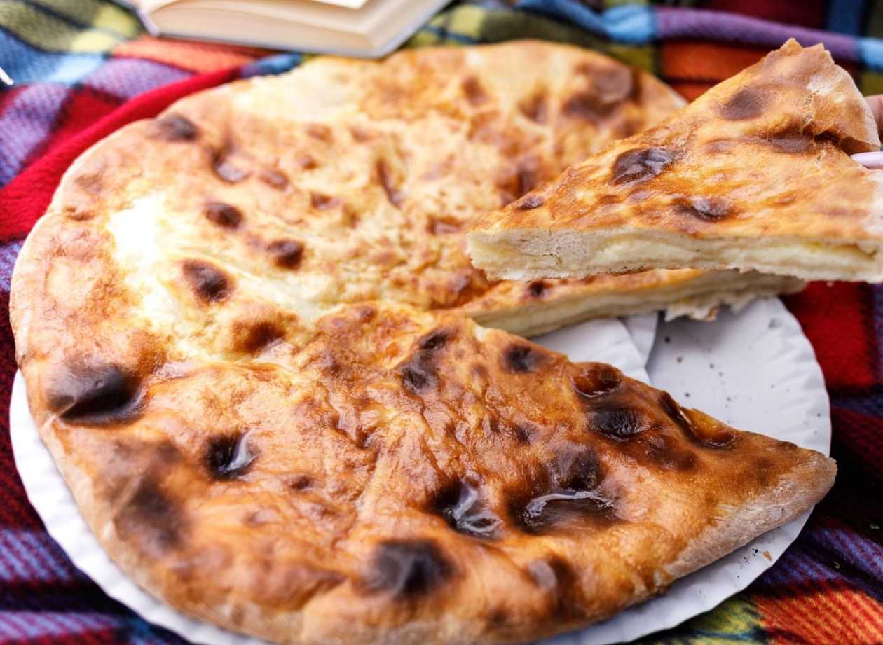 Chachapuri with potatoes and cheese