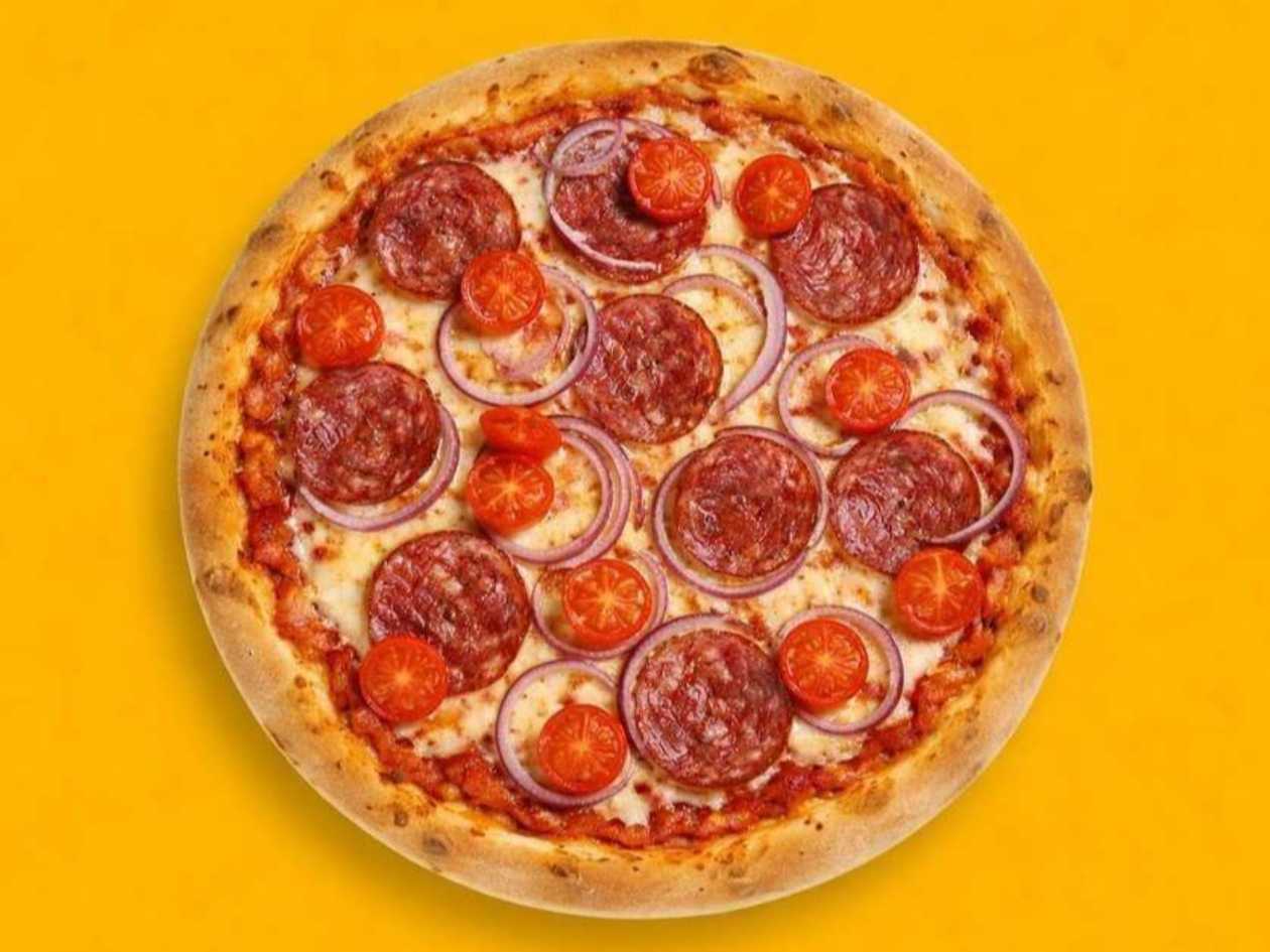 26. Beef salami 32 cm