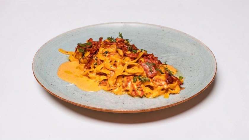 Linguine con Salsiccia e Pomodoro