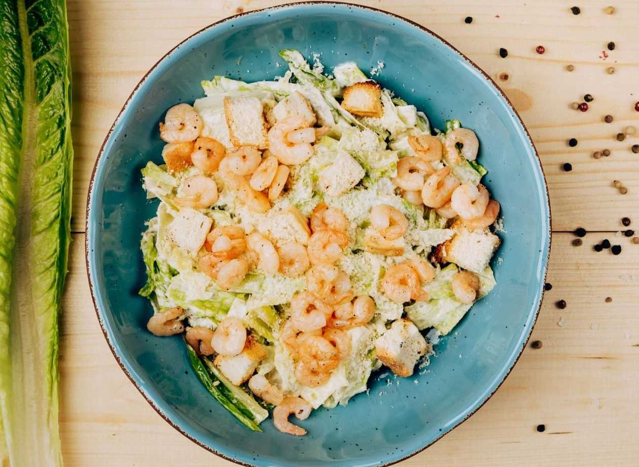 Caesar salad with shrimps 350g