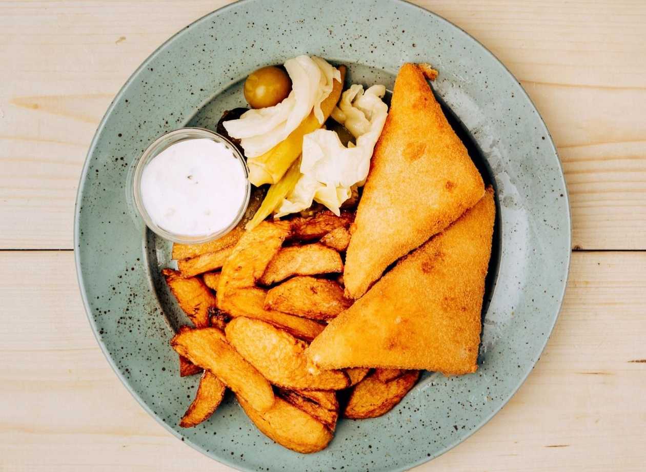 Fried cheese with side dish (GOUDA) 350g