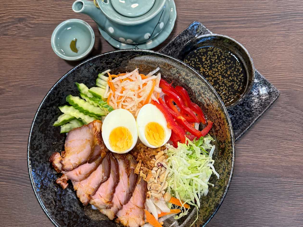 42. Phở Trộn