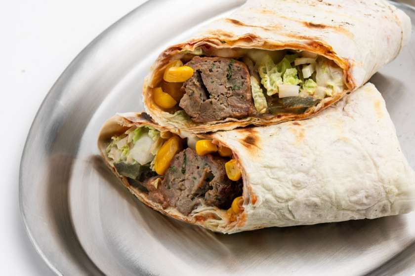 Lula kebab z wołowiny w lawaszu