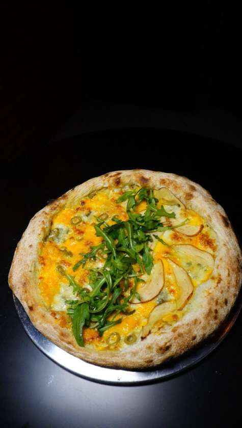 Pizza 4 Sery z Gruszką