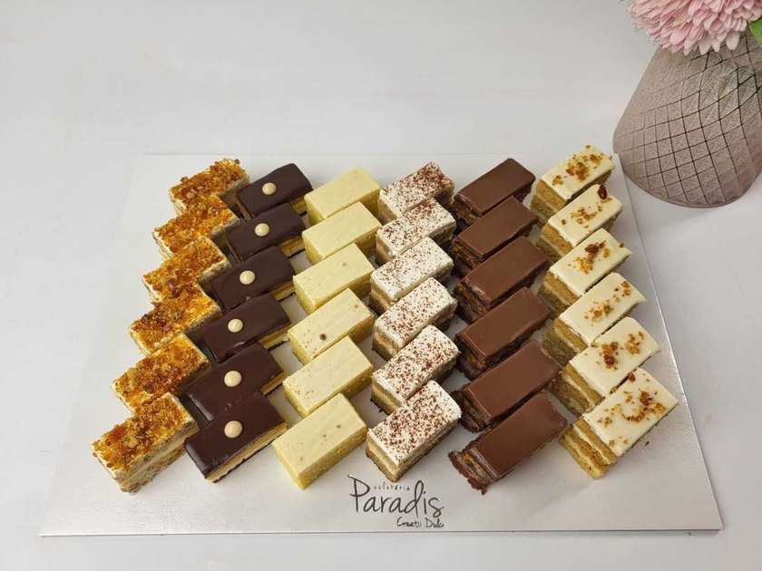 Maxi Pastry Platter