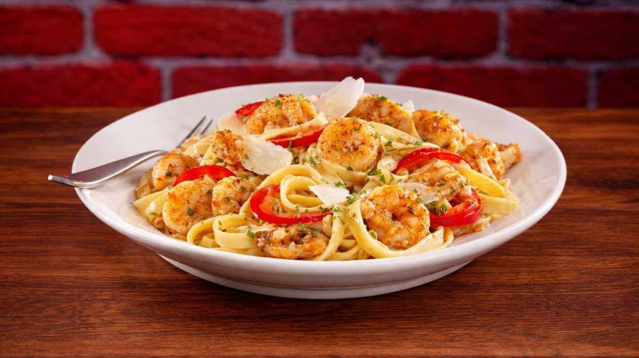 Ζυμαρικά Γαρίδες & Κοτόπουλο Cajun 🌶️