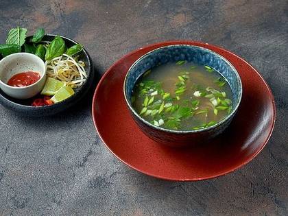 Phở broth