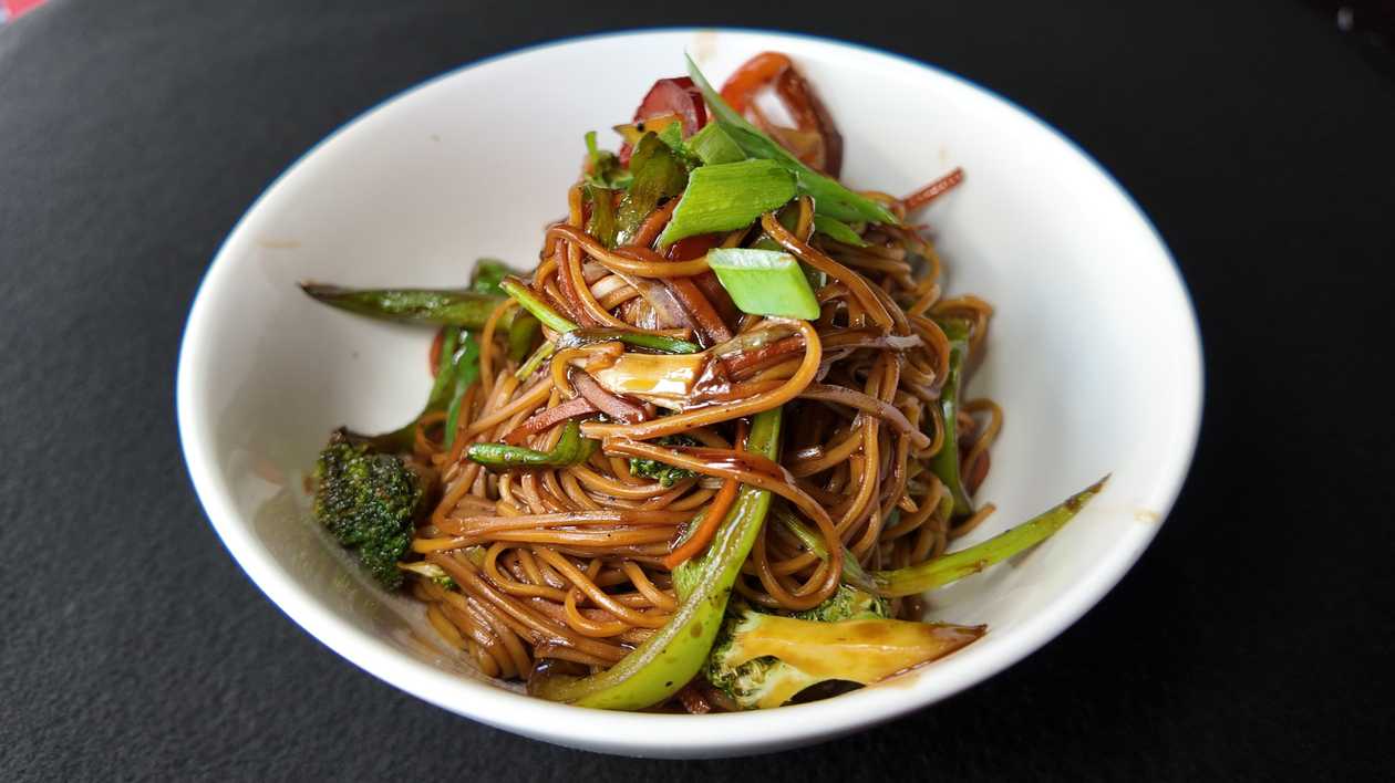 Classic Lo Mein