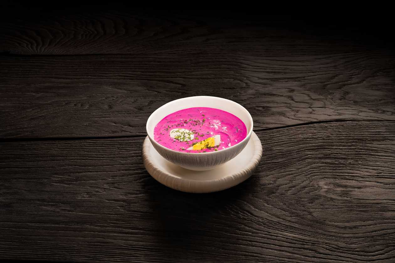 Cold beet soup with boiled potatoes