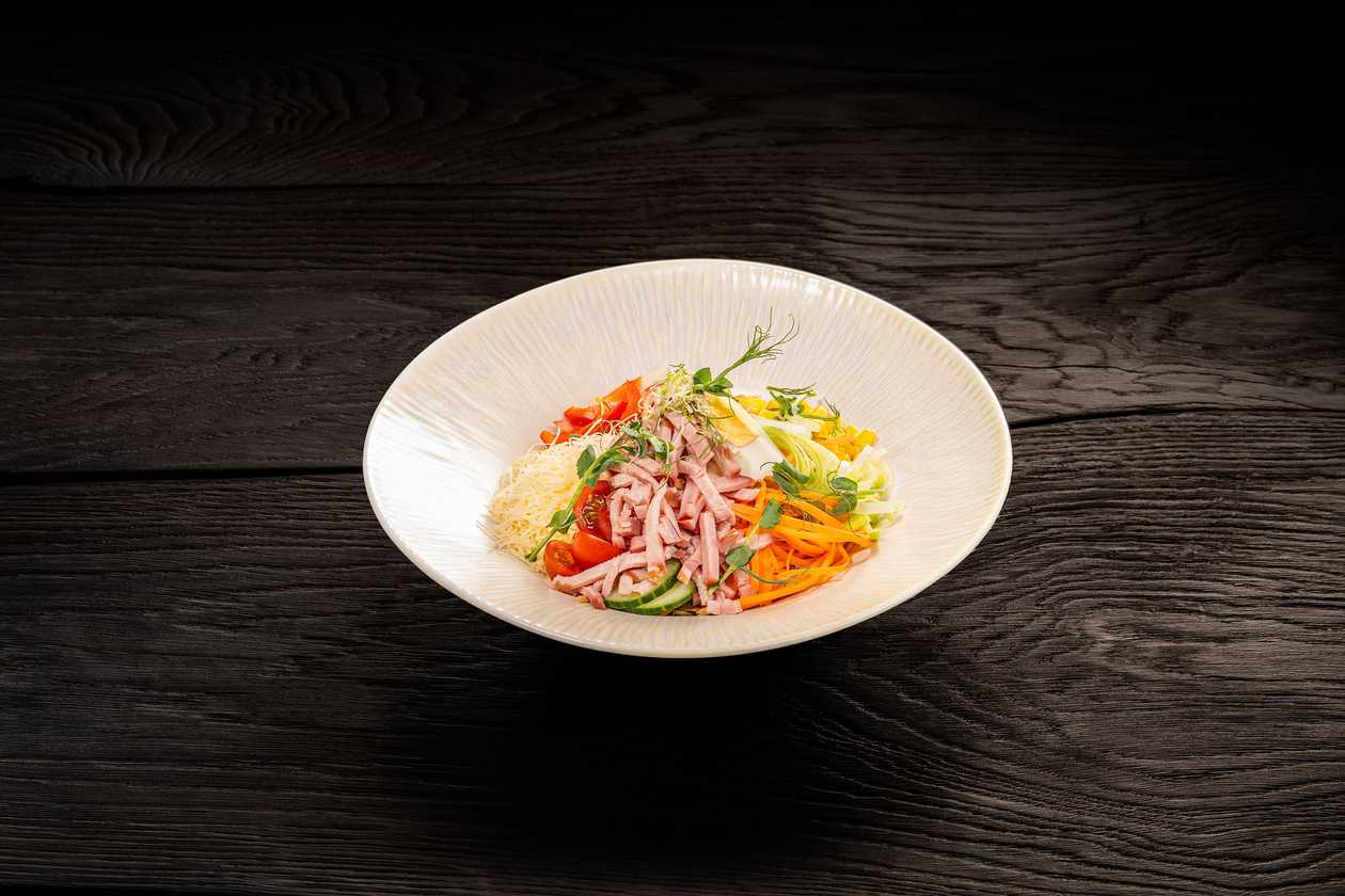 Old-fashioned farmer's salad