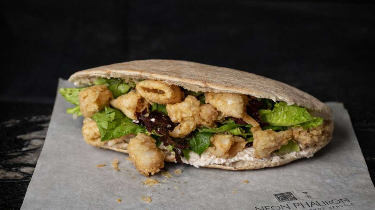 Pitta Calamari
