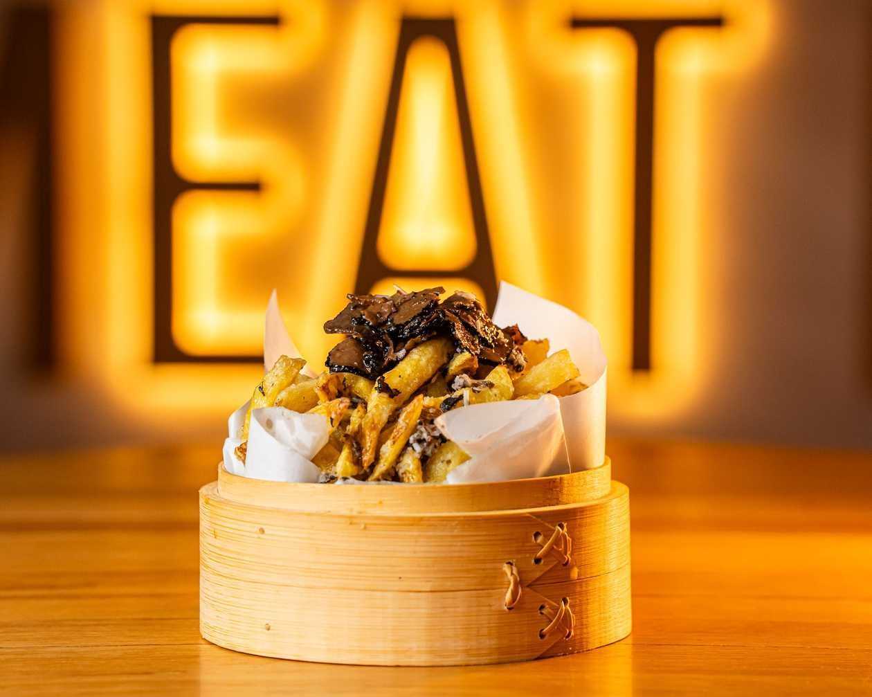 Cartofi prajiti cu parmezan si trufe