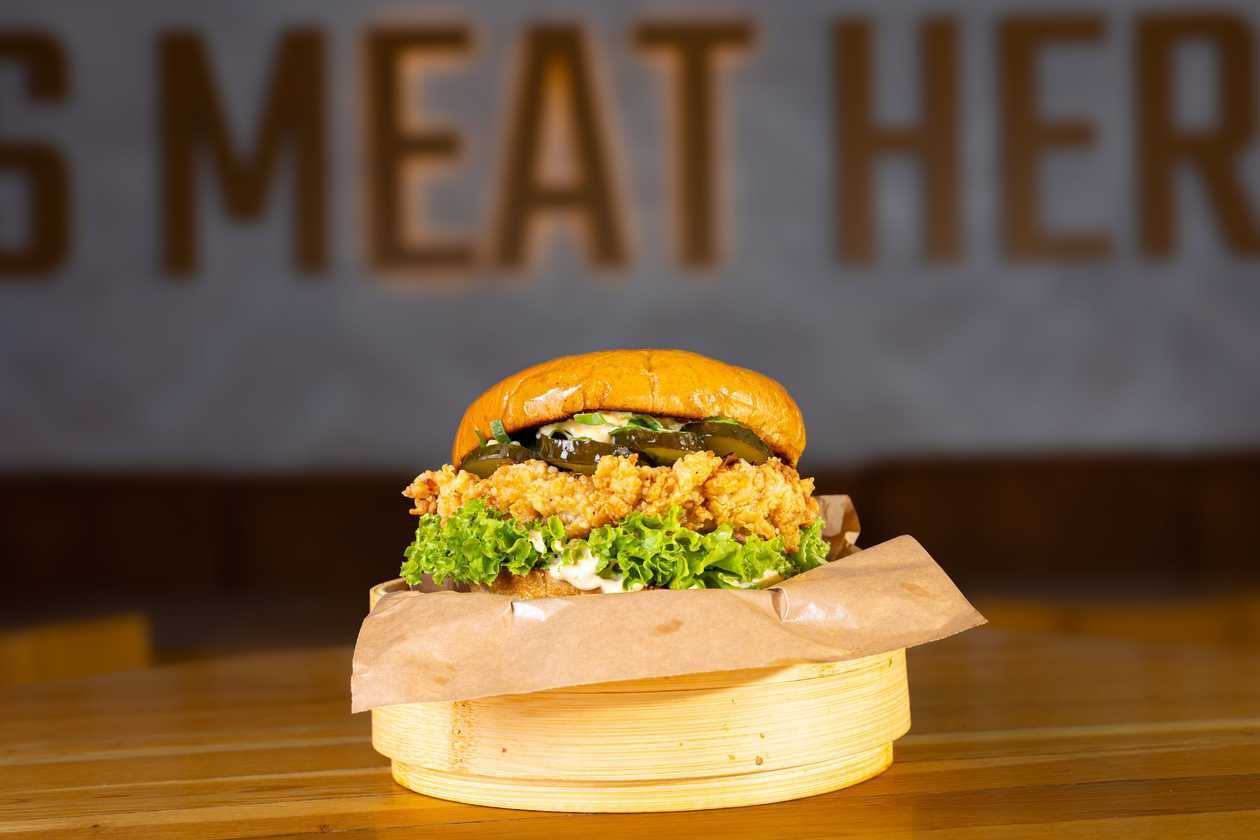 Burger cu Pui și Miere