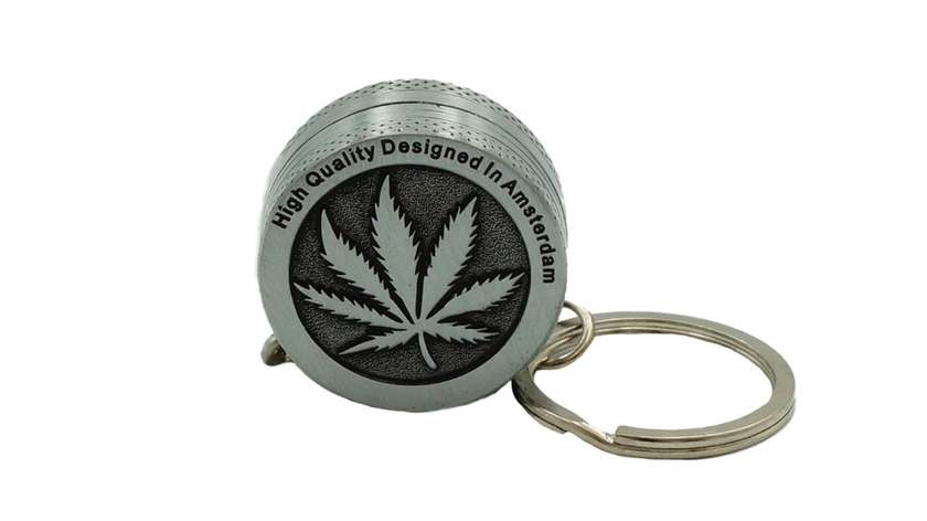 Młynek Metalowy High Fly z brelokiem