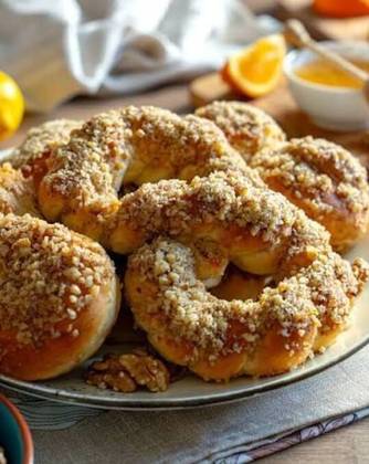 Mucenici Moldovenesti cu Nuca si Miere (2 buc)