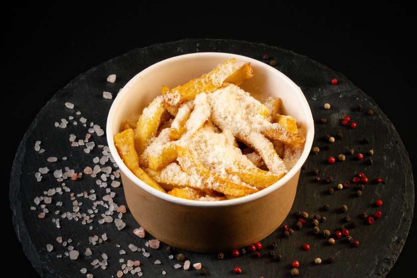 Cartofi Proaspăt Prăjiți cu Parmesan