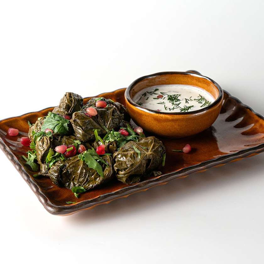 Долма в виноградних листях (200/30 г)