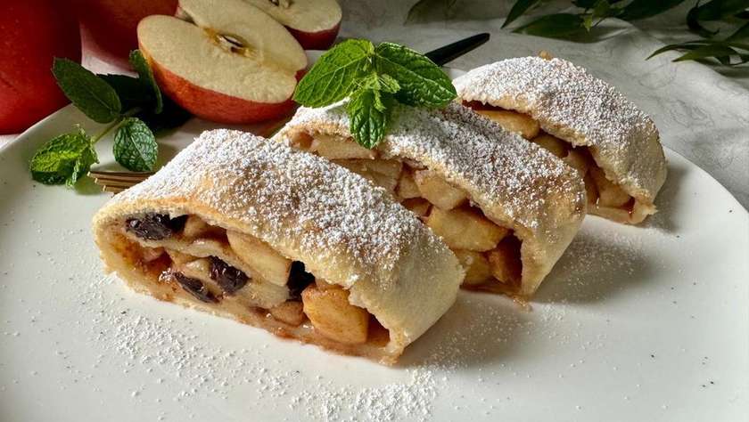 ORECHOVO JABLKOVÁ ŠTRÚDĽA   100g A-1,3,7