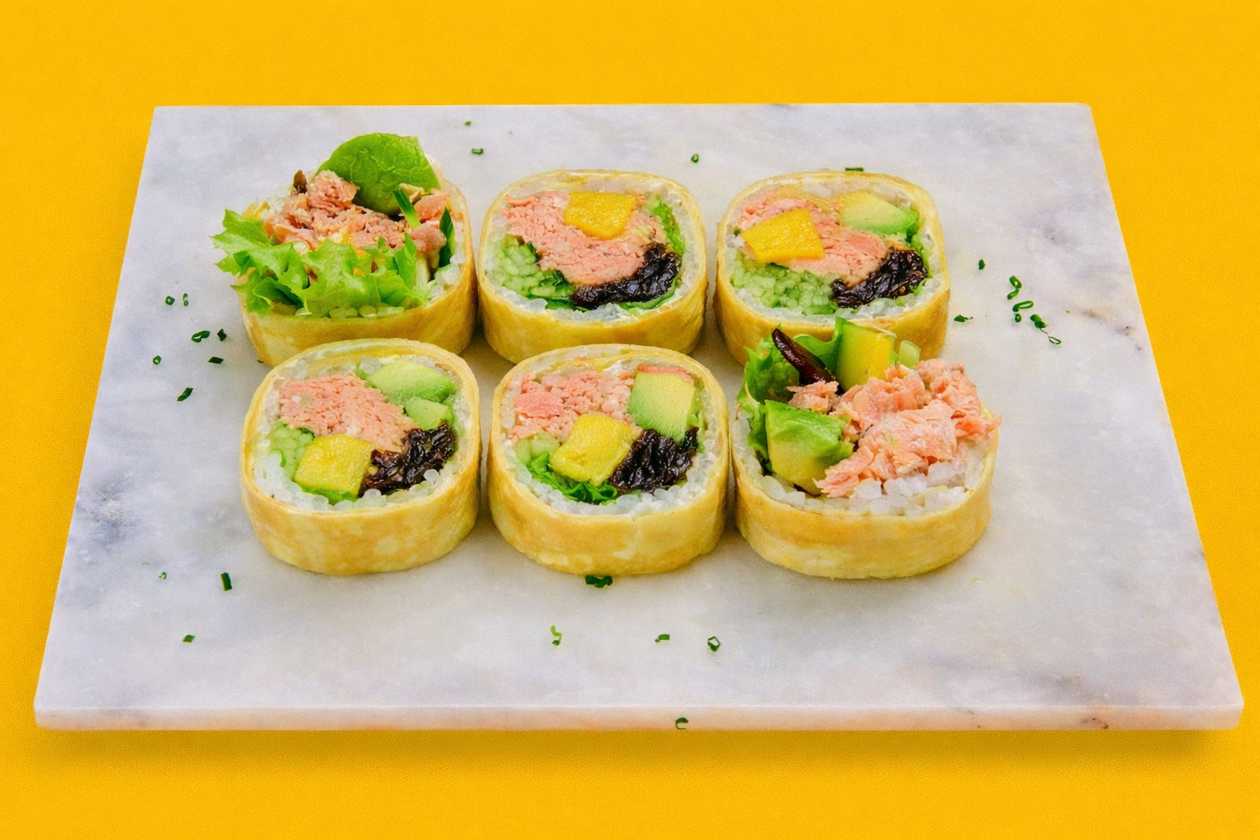 Tamagoyaki pieczony łosoś 6 szt.