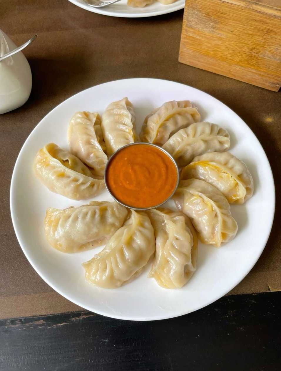 Veg Momos steam