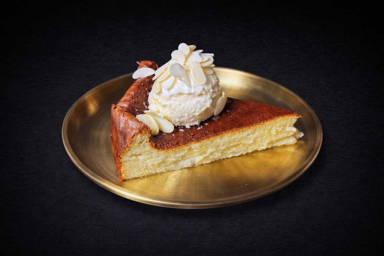 Cheesecake with Ice Cream
