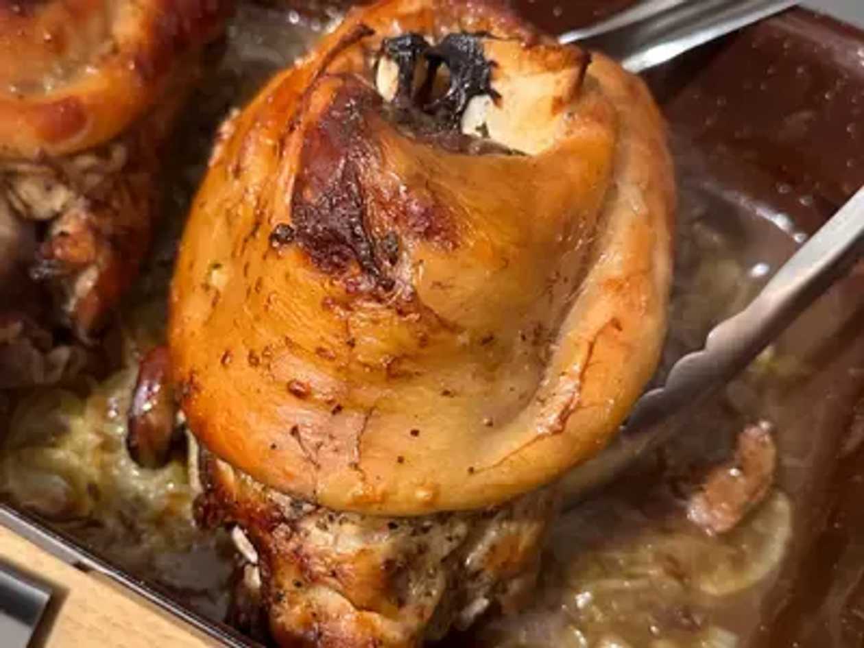 Roasted Pork Knuckle