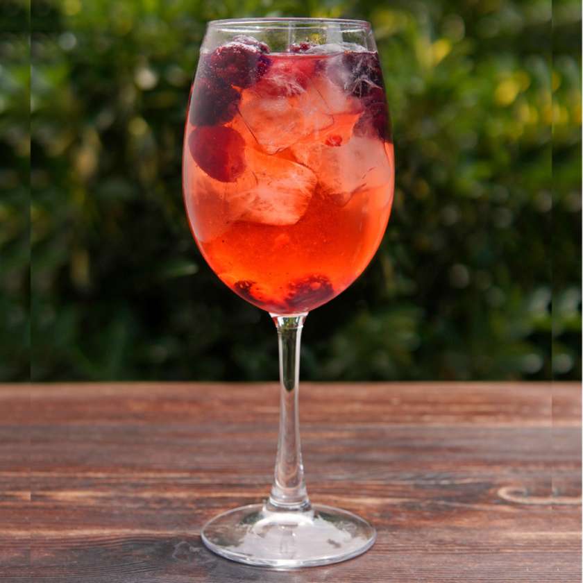 Aperol Berry Spritz