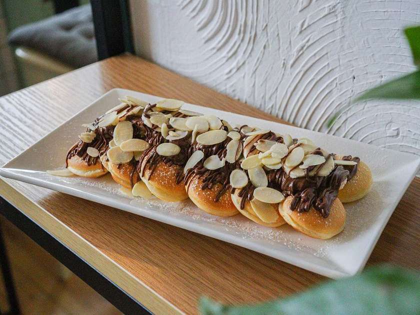 Mini Pancakes with Banana and Nutella